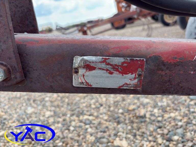 IH INTERNATIOAL 1100 9FT SICKLE MOWER