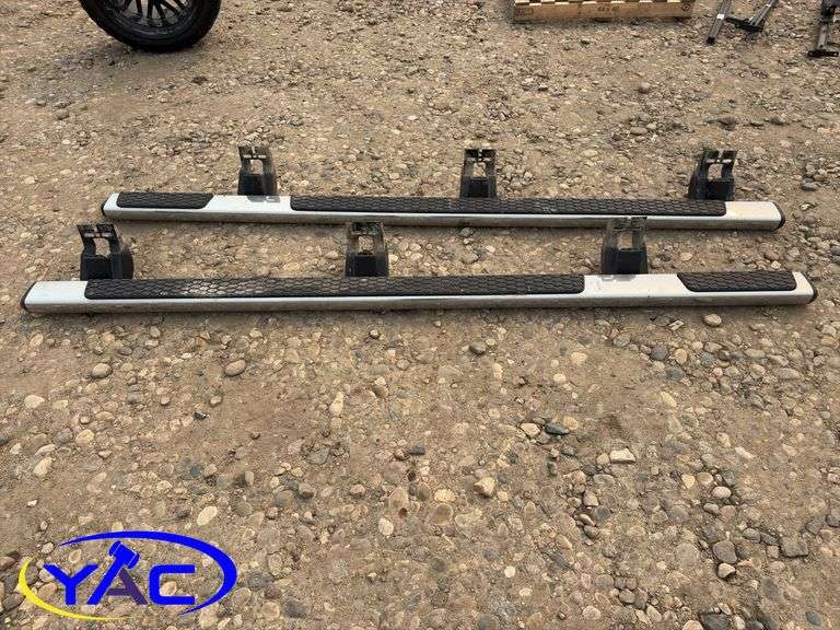 Set of Running Boards For 5th Gen Dodge