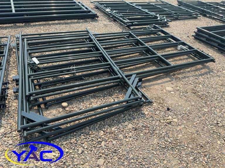 5- 9'6 Cattle/Horse Panel W/ Gate (BUYER MUST PAY 5X THE BID PRICE)
