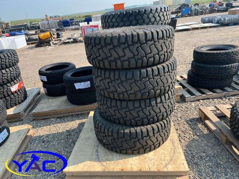 4- 35X12.50R17 Tires (BUYER MUST PAY 4X THE BID PRICE)