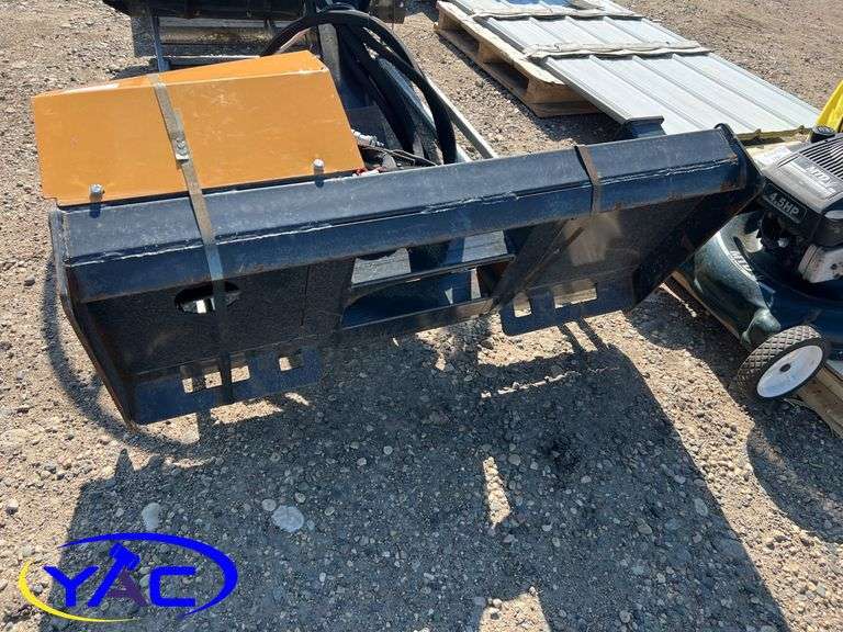 Articulating Brush Cutter (Returned Item, Opened Box & Possibly Missing Parts)