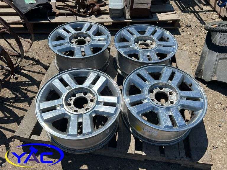 4- 18" Aluminum Ford Rims W/ Center Caps & Lug Nuts