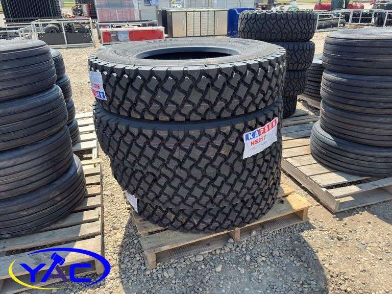 4- 11R22.5 Tires (BIDDER MUST PAY 4X THE BID PRICE)