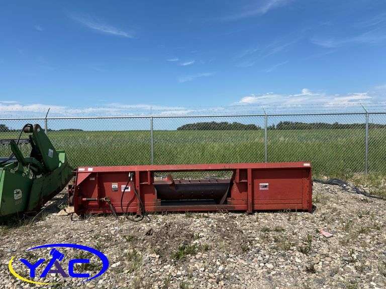 1015 CASE IH PICK UP HEADER 13'