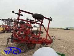 24' INTERNATIONAL VIBRA SHANK CULTIVATOR