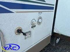 2003  THOR  DUTCHMAN FIFTH WHEEL CAMPER