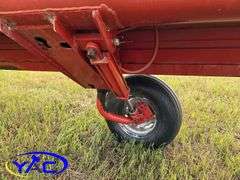 CaseIH 8230 PT Swather