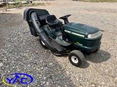 CRAFTSMAN RIDING LAWN MOWER