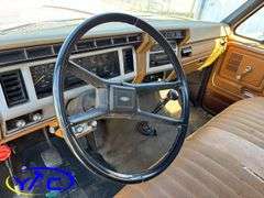 1980 FORD F600 GRAIN TRUCK