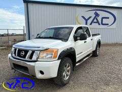 2011 NISSAN TITAN 5.6 SV CREW CAB 4WD