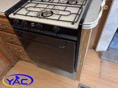 1995  CONQUEST  FIFTH WHEEL TRAILER