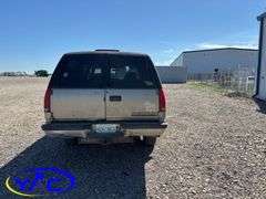 1994 CHEV SUBURBAN K/V 20/2500 4WD