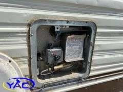 1983  TRAVELLAIRE  FIFTH WHEEL CAMPER