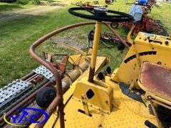 Minneapolis Moline 4296 Self-Propelled Combine