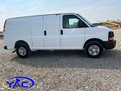 2013  CHEVROLET  EXPRESS VAN  2WD