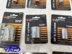 Approx. 40pcs Assorted Metric & Standard Sockets