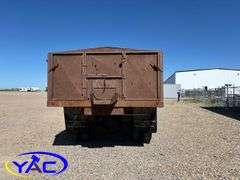 1980 FORD F600 GRAIN TRUCK