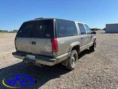 1994 CHEV SUBURBAN K/V 20/2500 4WD