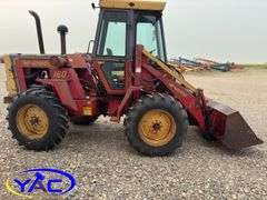 VERSATILE 160 BI-DIRECTIONAL TRACTOR