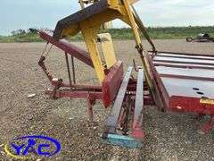 NEW HOLLAND 1033 BALE STACKER
