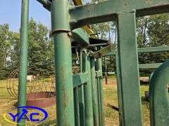 Squeeze Chute / Head gate