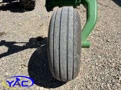 JOHN DEERE A400 SELF-PROPELLED SWATHER W/ 30' HONEY BEE HEADER