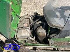JOHN DEERE 600 SNOWMOBILE - NOT RUNNING