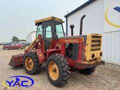 VERSATILE 160 BI-DIRECTIONAL TRACTOR