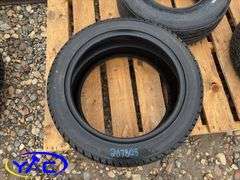 275/45R20 Tire