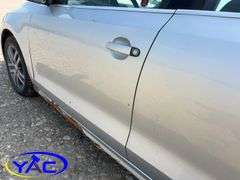 2011 VOLKSWAGEN JETTA 2.0 TDI 4DR