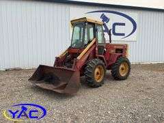 VERSATILE 160 BI-DIRECTIONAL TRACTOR
