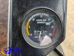 1982 WHITE 2-105 2WD TRACTOR
