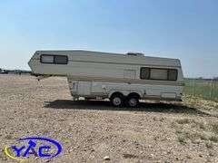 1983  TRAVELLAIRE  FIFTH WHEEL CAMPER