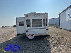 2003  THOR  DUTCHMAN FIFTH WHEEL CAMPER