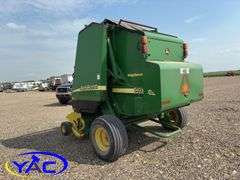 JOHN DEERE 582 SILAGE SPECIAL ROUND BALER