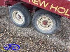 NEW HOLLAND 1033 BALE STACKER