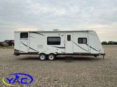 2010  DUTCHMEN V3667A  28GGS TRAVEL TRAILER