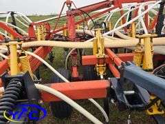BOURGAULT 8810 /SC 430 NEW HOLLAND CART