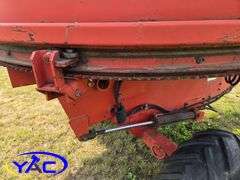 CaseIH 8610 Tub Grinder