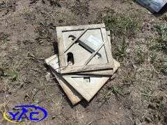 4- Plaquard Holders For Trucks