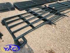 5- 9'6 Cattle/Horse Panel W/ Gate (BUYER MUST PAY 5X THE BID PRICE)