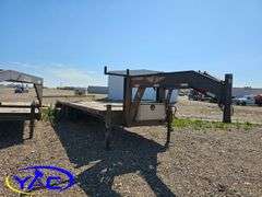 2011  FLATDECK H & H TRAILER