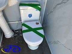 Single Person Mobile Toilet 4'x3.6'
