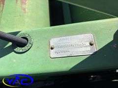 JOHN DEERE 222 FLEX HEADER 22'