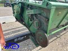 JOHN DEERE 930 HEADER