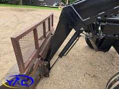 1982 WHITE 2-105 2WD TRACTOR