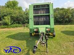 JOHN DEERE 430 ROUND BALER