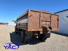 1980 FORD F600 GRAIN TRUCK