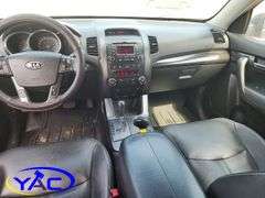 2011 KIA SORENTO V6 AWD