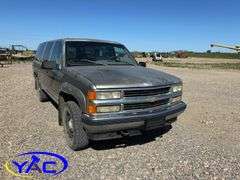 1994 CHEV SUBURBAN K/V 20/2500 4WD